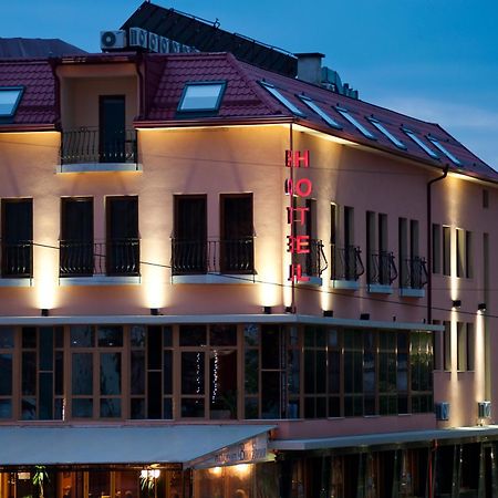 Hotel Victoria Panagyurishte Luaran gambar