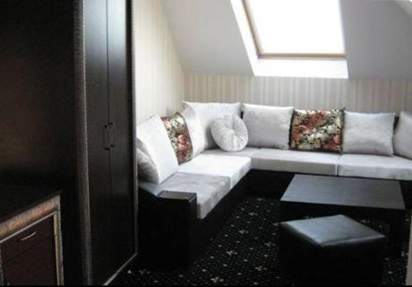 Hotel Victoria Panagyurishte Luaran gambar