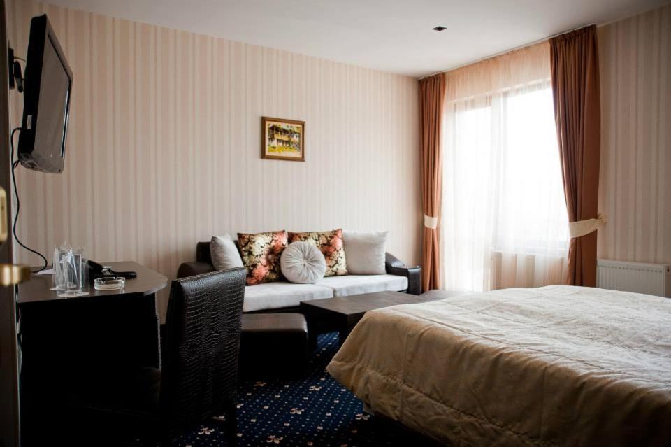 Hotel Victoria Panagyurishte Luaran gambar